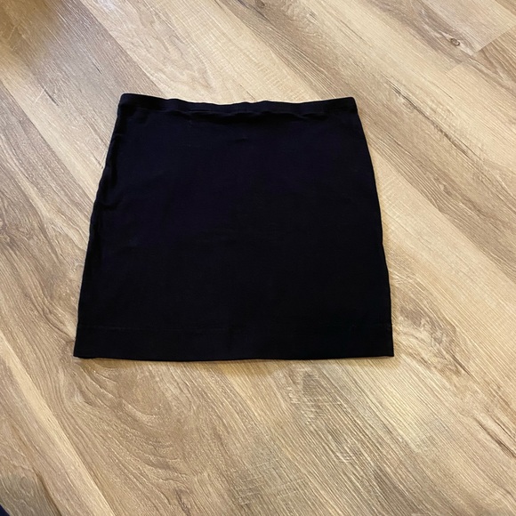 H&M Skirt - Picture 4 of 7